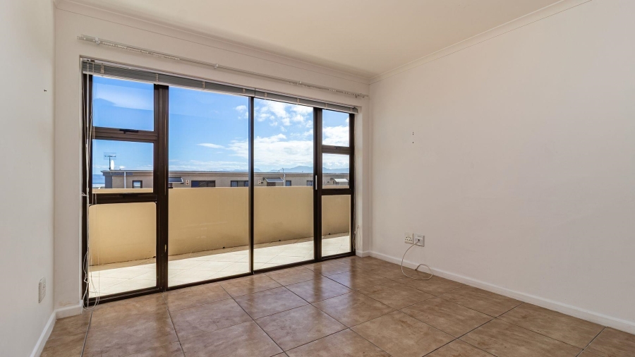 2 Bedroom Property for Sale in De Kelders Western Cape